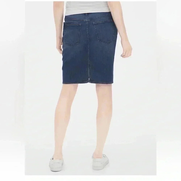 GAP Maternity Full Panel Denim Skirt Dark Wash Size  4 - Picture 8 of 9